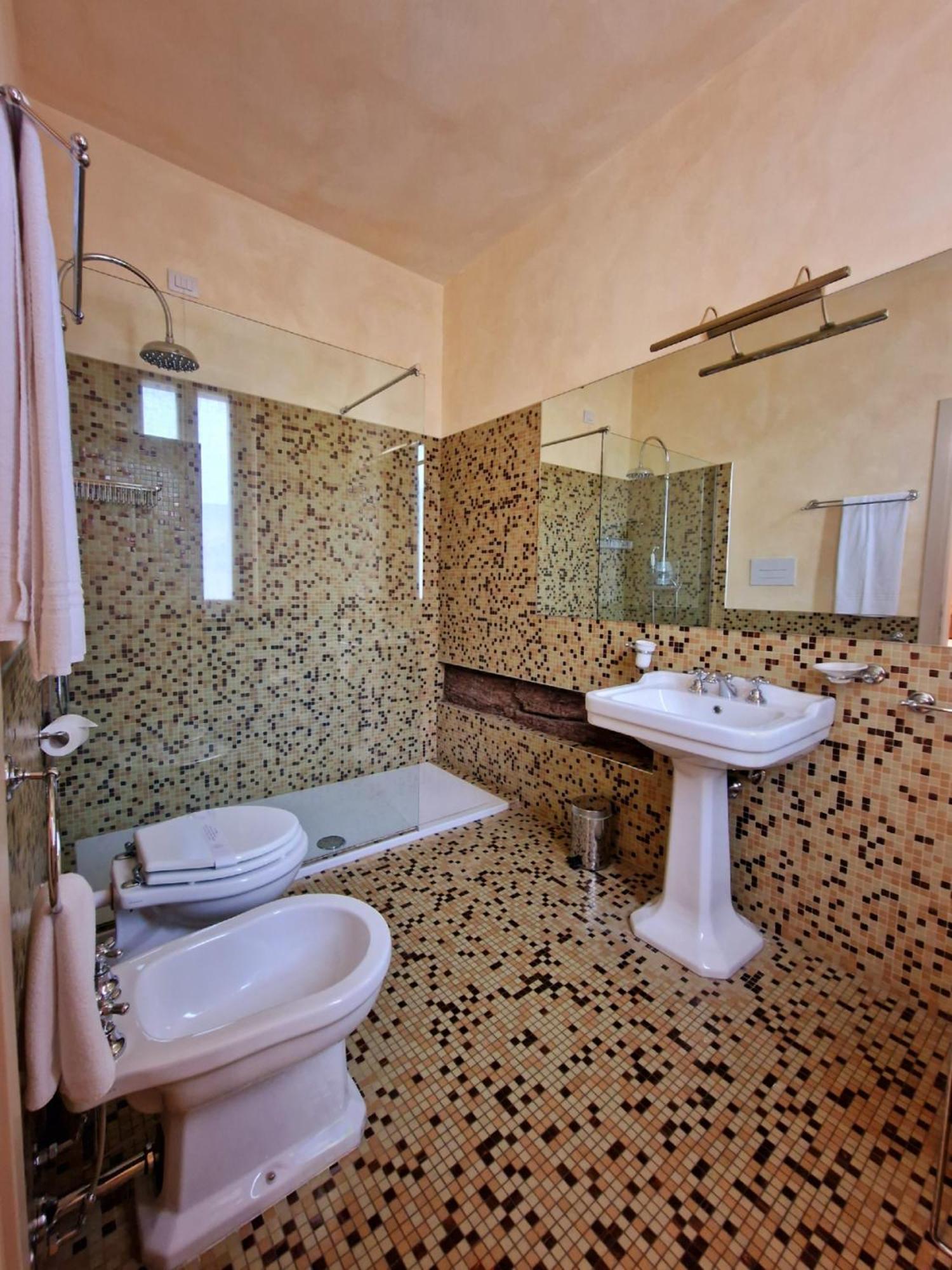 Relais Vimercati Крема Экстерьер фото