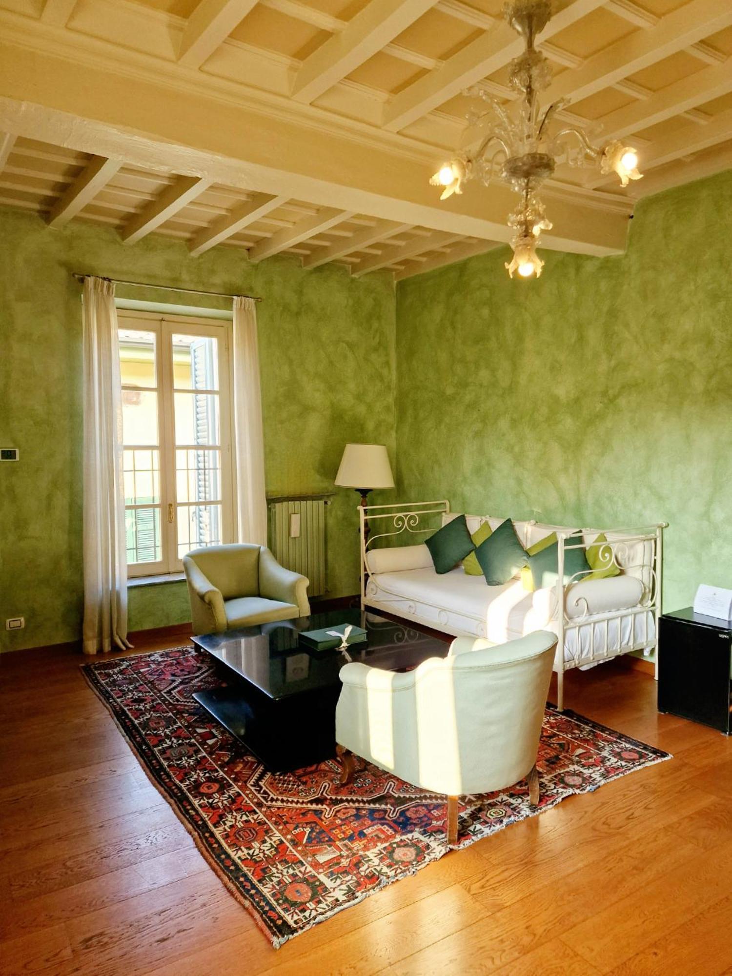 Relais Vimercati Крема Экстерьер фото